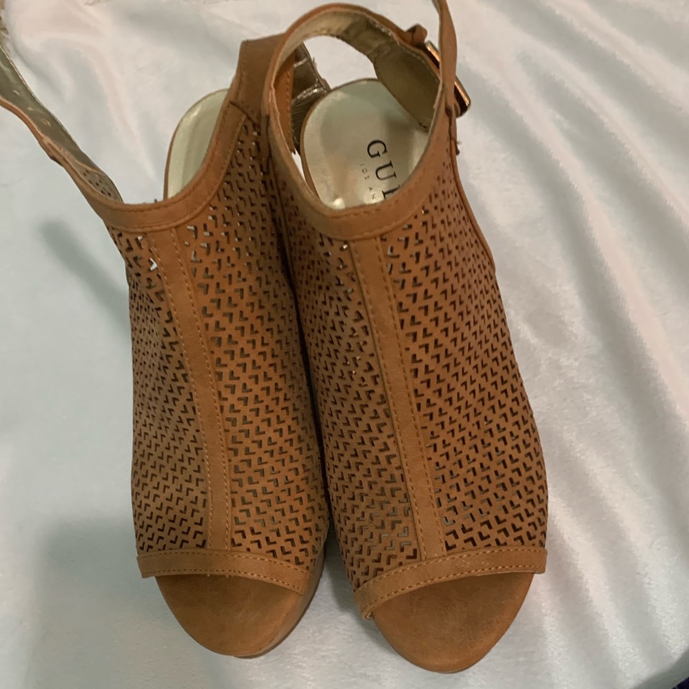GUESS wedges